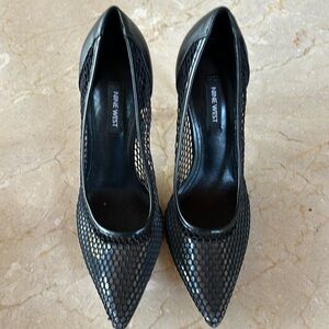 Nine West Flings Pump black size 6.5 gently used